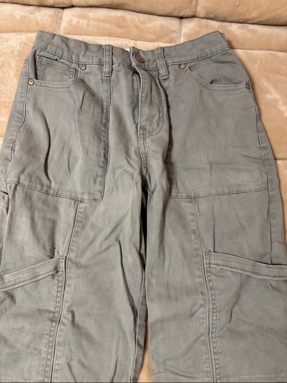 Woman Olive Green Cargo Work Pants - Picture 2 of 4